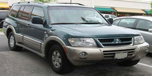 2004 Mitsubishi Montero